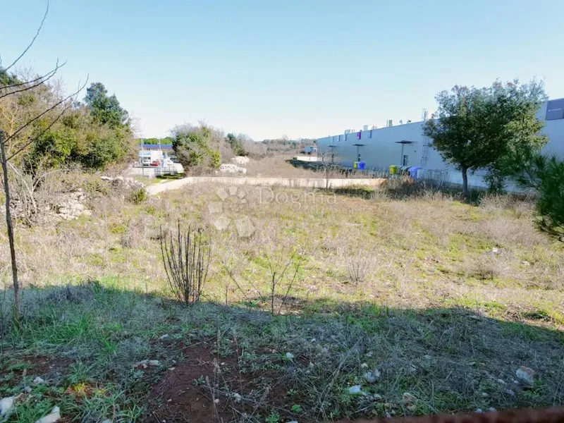 Land in Rovinj – 2