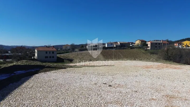Pazin, beautiful land with building permit – 2