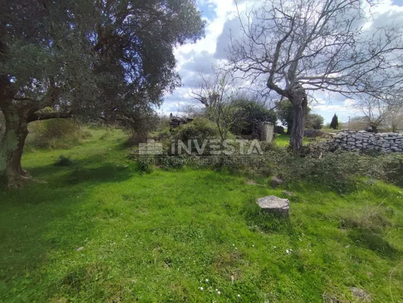 Terreno edificabile con immobile vicino al Canale di Limski – 3