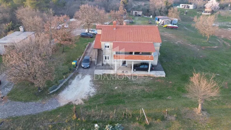 Barban, house with spacious garden – 2
