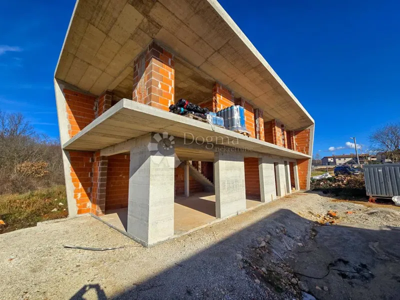 Modern villa vonzó helyen – 3
