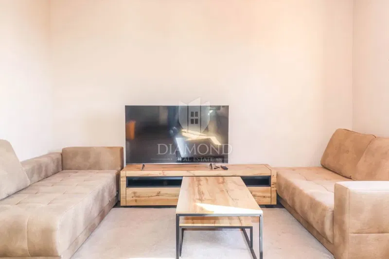 Center, new apartment with sea view – 3