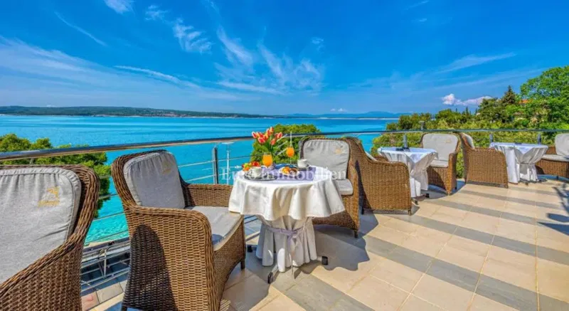 Selce - Hotel a 4 stelle, prima fila sul mare! – 3