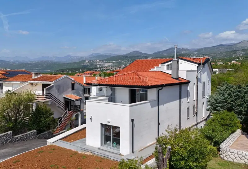 Ház Kraljevica, 525m2 – 3