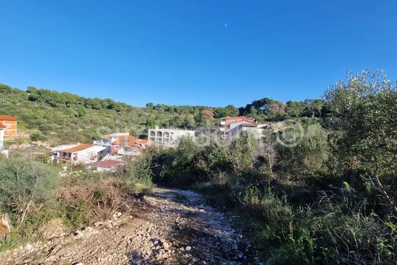 Building land near the center of Trogir, Ciovo – 2