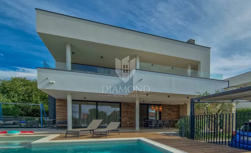 Fažana, surroundings, luxury villa with a view, close to the beach – 2