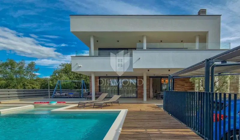 Fažana, surroundings, luxury villa with a view, close to the beach – 3