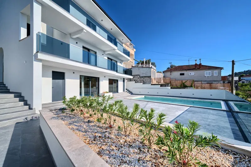 Villa moderna - prima fila al mare vicino a Rogoznica – 3