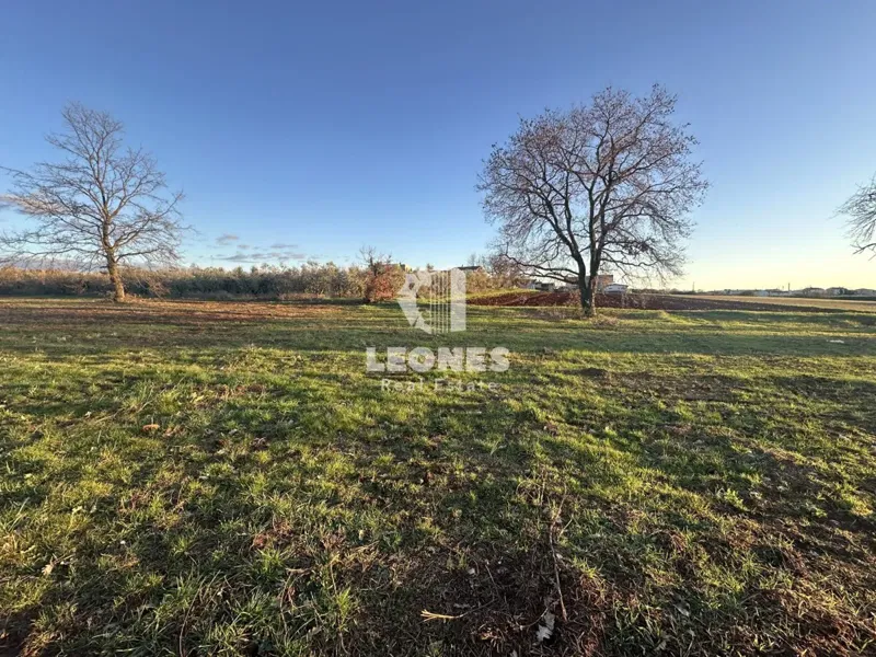 Building land in Novigrad in a prime location – 3