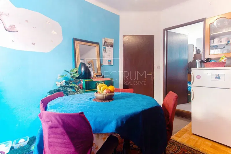 Novigrad, apartment for renovation in the old town center – 2