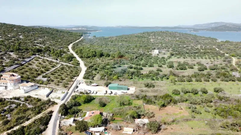 Terreno edificabile Tisno, 1.644m2 – 3
