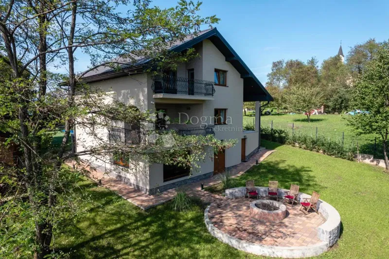 Dom Drežnik Grad
