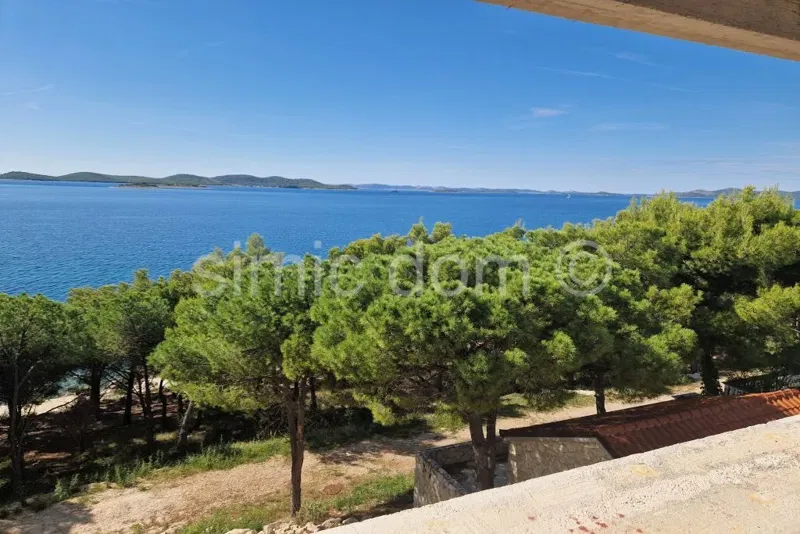 Duplex apartments in the first row to the sea, near Biograd – 3