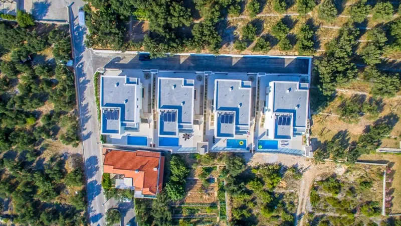 Luxury villa with panoramic sea view – 2