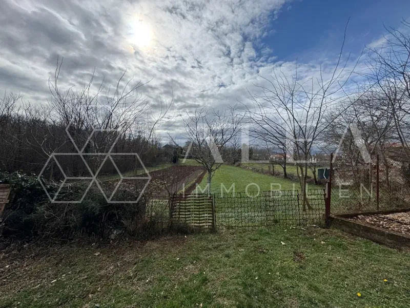 Land Labin – 3