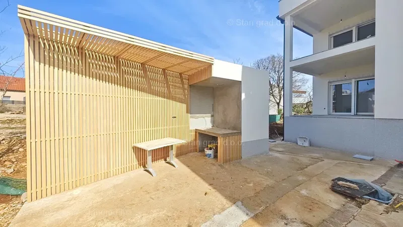 Zona di Krk, appartamento al 1° piano di un nuovo edificio con piscina! – 2