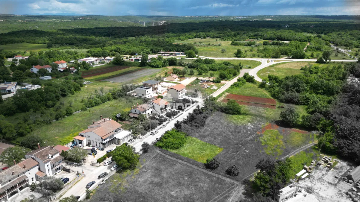Građevinsko zemljište - 649m2 - Brajkovići - Sošići