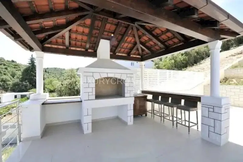 Willa nad morzem z basenem na sprzedaż na wyspie Korčula – 2