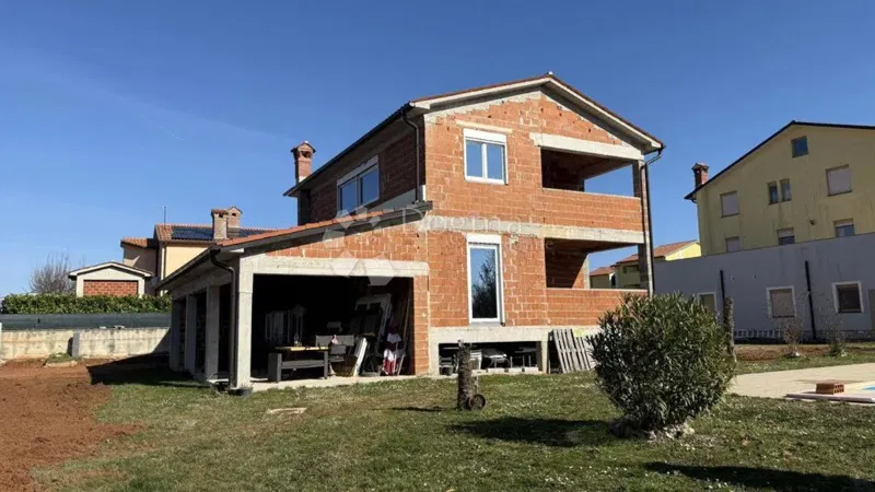 Ház Labin, 200m2 – 2