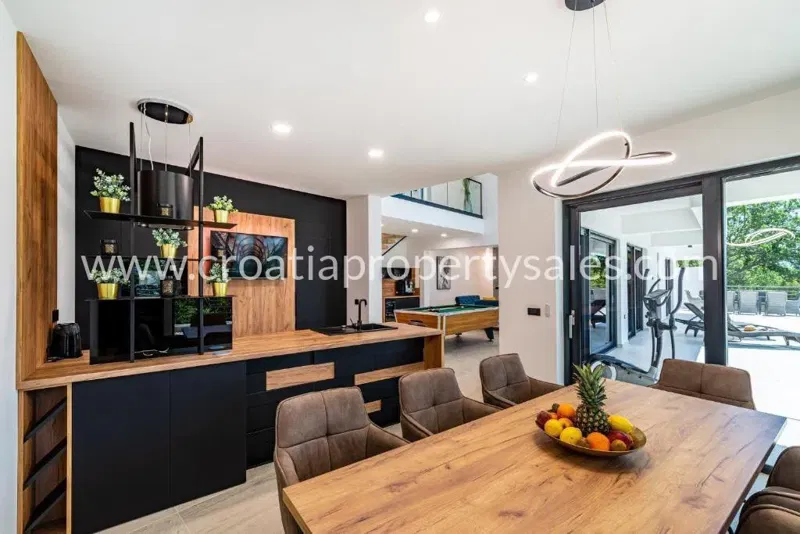 Zadar, villa for sale, 1.500.000 € – 3