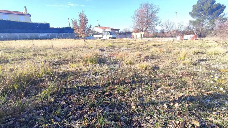 Building plot Kaštel, Buje, 861m2 – 3