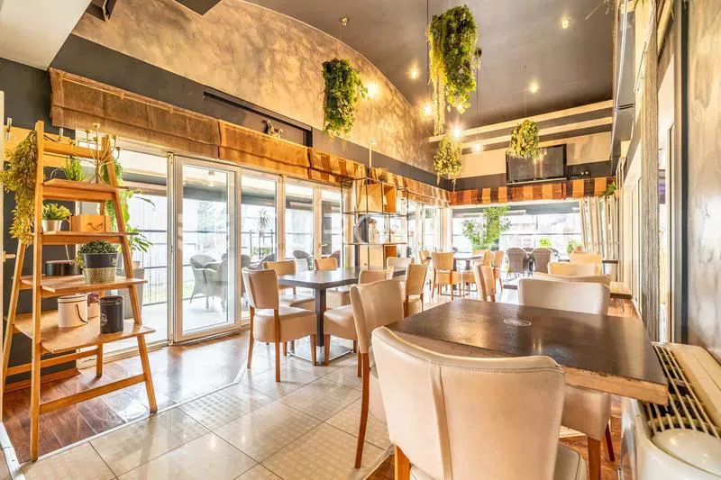 Zaprešić, Bistra, poslovni prostor, restoran s krušnom peći, 370 m²