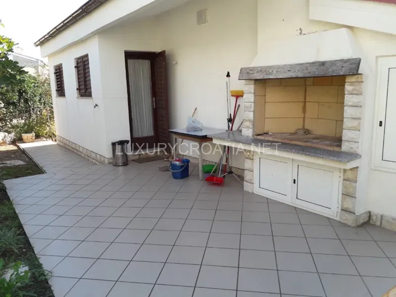 Casa a Pag con vista mare in vendita sulla spiaggia – 3
