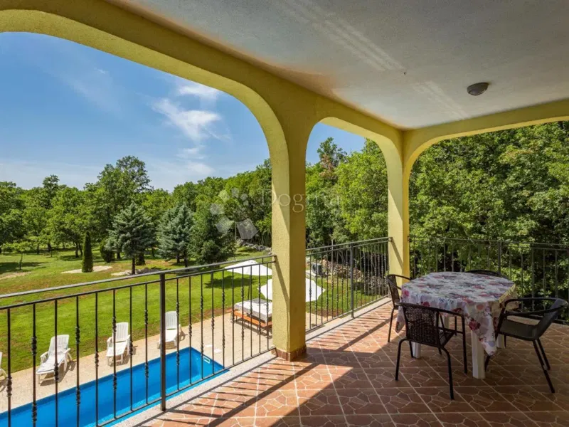 Casa con tre appartamenti (14 persone) – 2