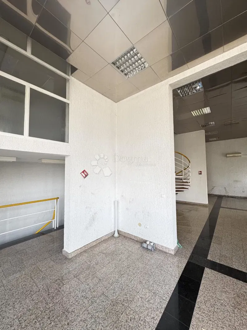 DVOETAŽNI POSLOVNI PROSTOR S PODRUMOM – 2