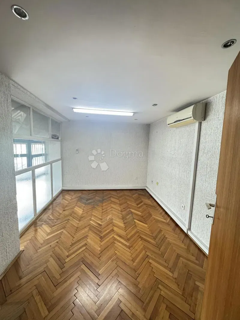 DVOETAŽNI POSLOVNI PROSTOR S PODRUMOM – 3