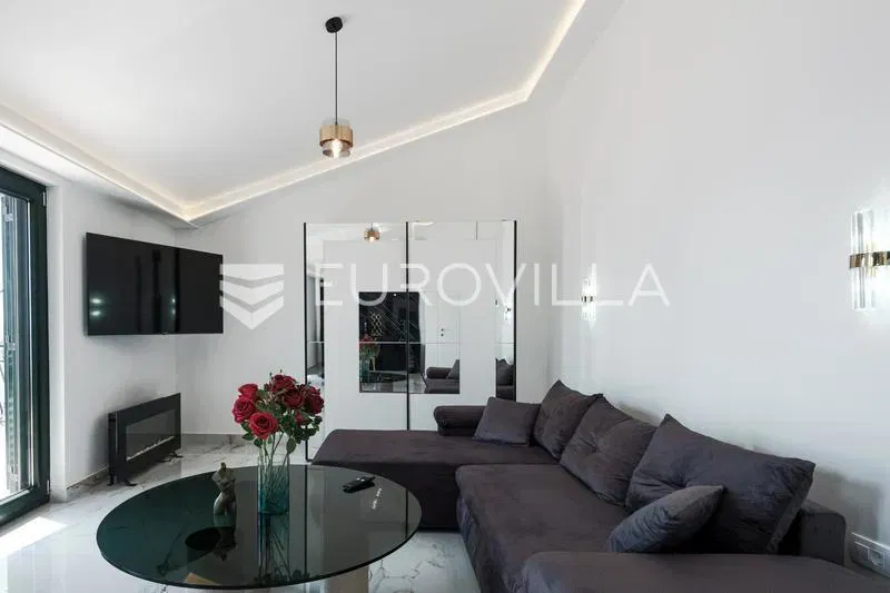 Ciovo, luxury villa with pool and sea view – 3