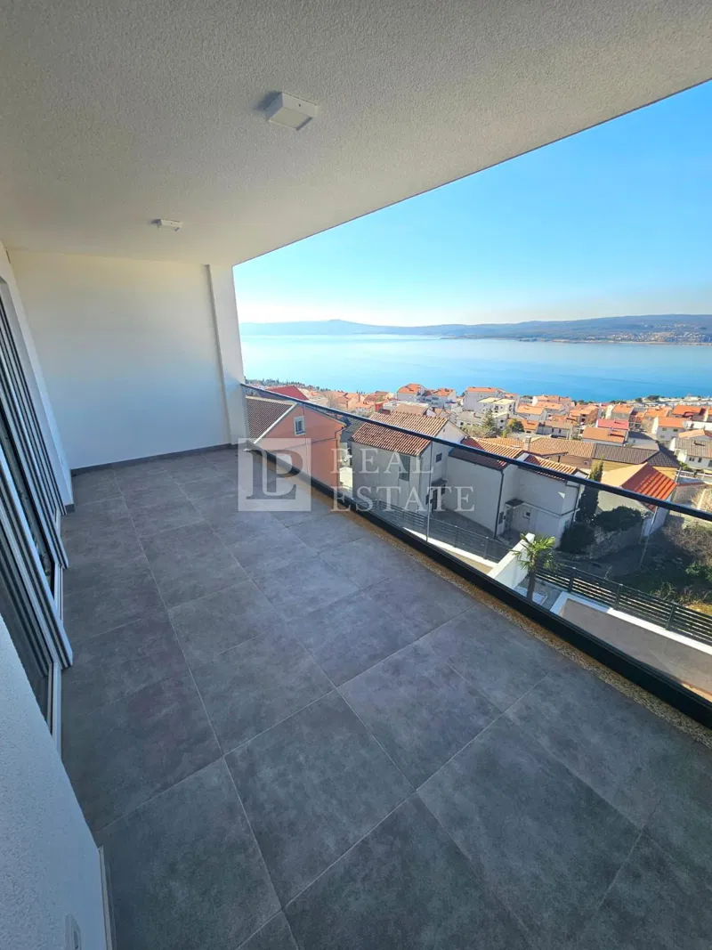 CRIKVENICA - čudovito stanovanje v prvem nadstropju novogradnje – 2