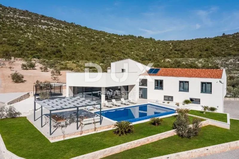 DALMÁCIA, TROGIR - Luxus villa medencével – 2