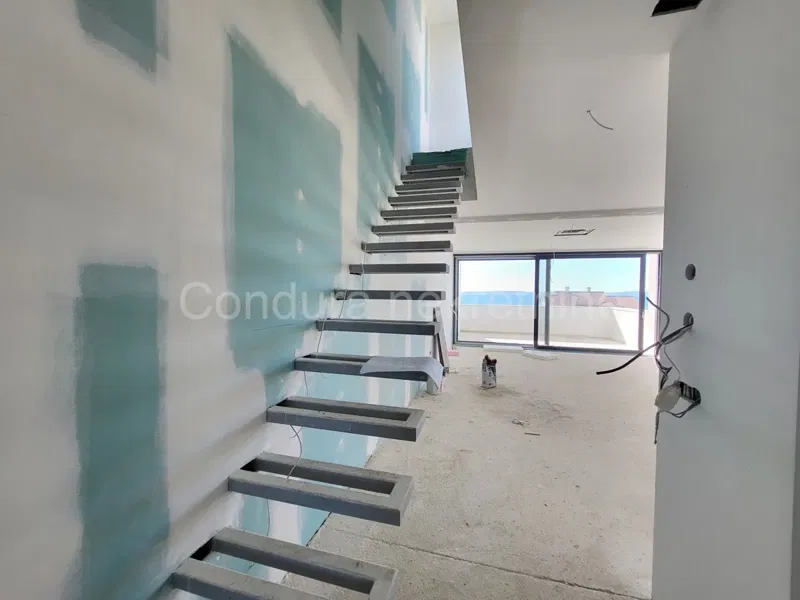 PRIVLAKA - 3-bedroom apartment with roof terrace, 100 m from the sea – 3