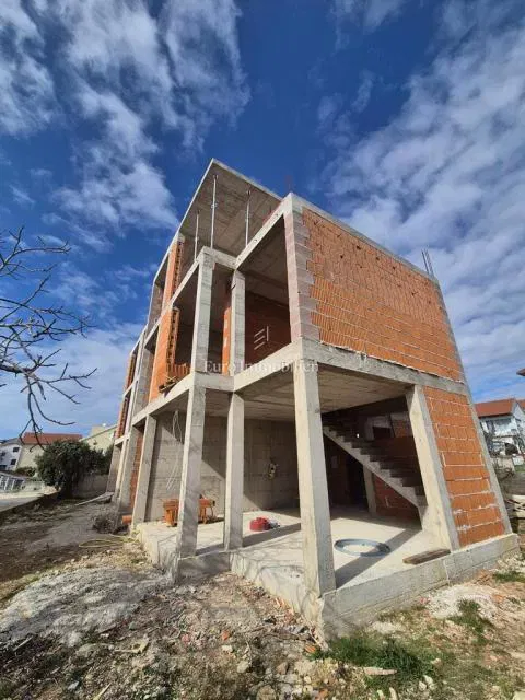 Vodice – Lussuoso duplex vicino alla spiaggia blu – 2