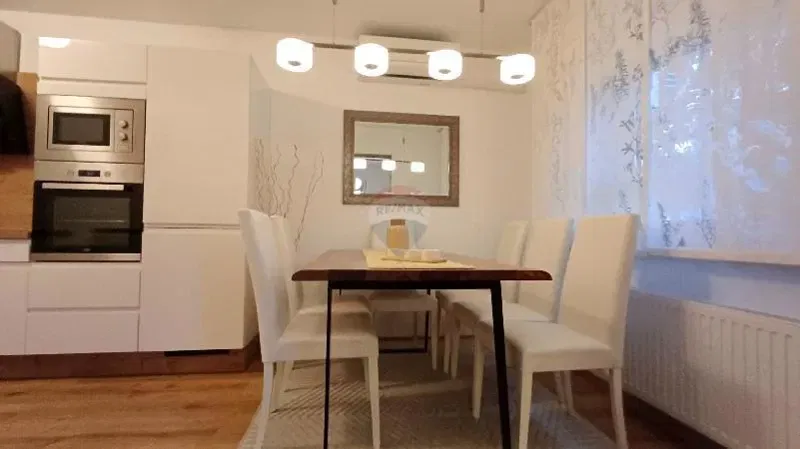 Istria, Pula - terraced house with 3 apartments, garden and terraces – 3
