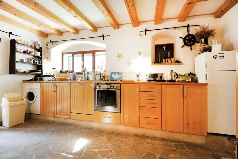 Bellissima casa in pietra con vista sulla baia di Sebenico – 2
