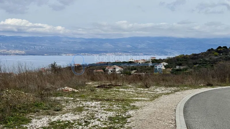VRBNIK - VELIKO GRAĐEVINSKO ZEMLJIŠTE – 2