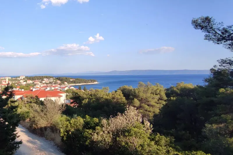 Building plot with sea view – 2