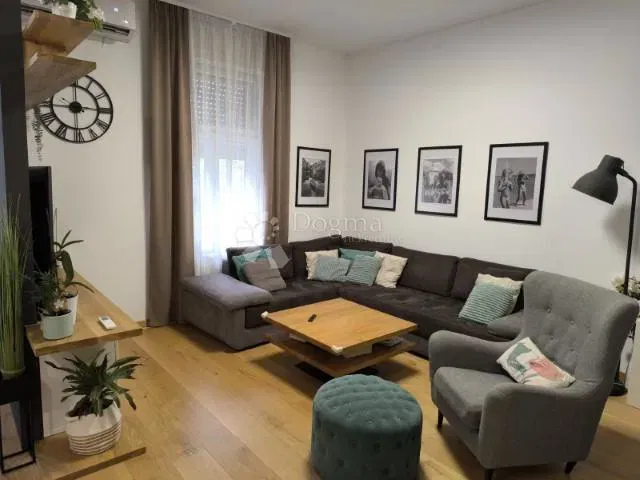 Flat Centar, Rijeka, 159,77m2 – 2