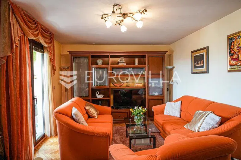 Byt Rovinj – 2