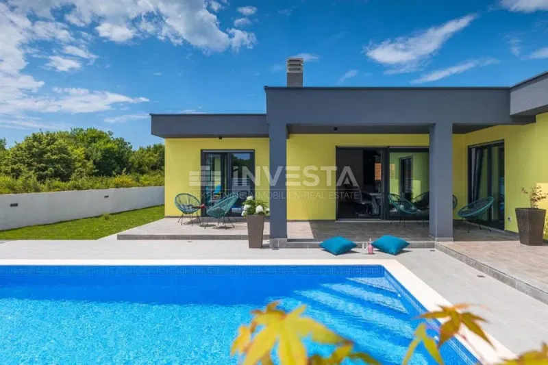 Pola, casa moderna su un solo piano con piscina – 3