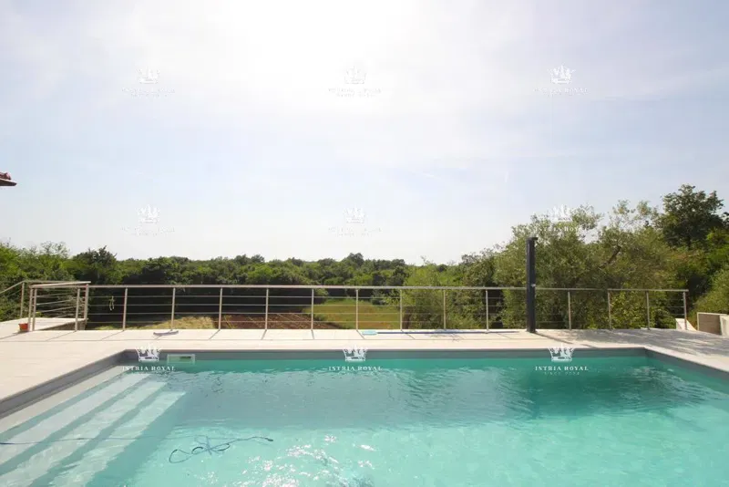 Istria, Mrgani, sale of a house with a pool surrounded by nature. – 2