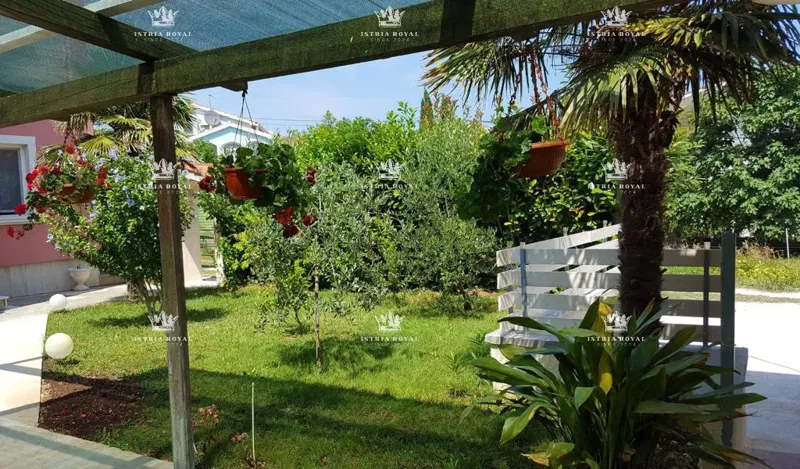 Истра, Премантура, продажа апартманске куће с погледом на море. – 3