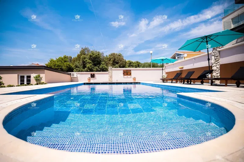 Dalmazia, Zadar, vendita di un edificio residenziale, appartamenti di lusso, villa, aparthotel. – 3