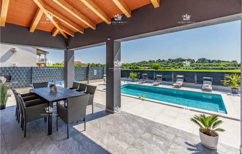 Istria, Štinjan, sale of a newly built house with a large garden, pool, opportunity. – 3