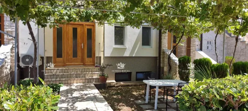 Istria, Medulin, sale of an adapted house, second row from the sea. – 3