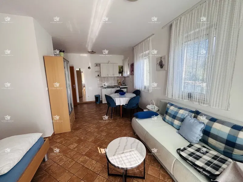 Istria, Medulin, studio apartment 30m2, terrace, parking. – 3