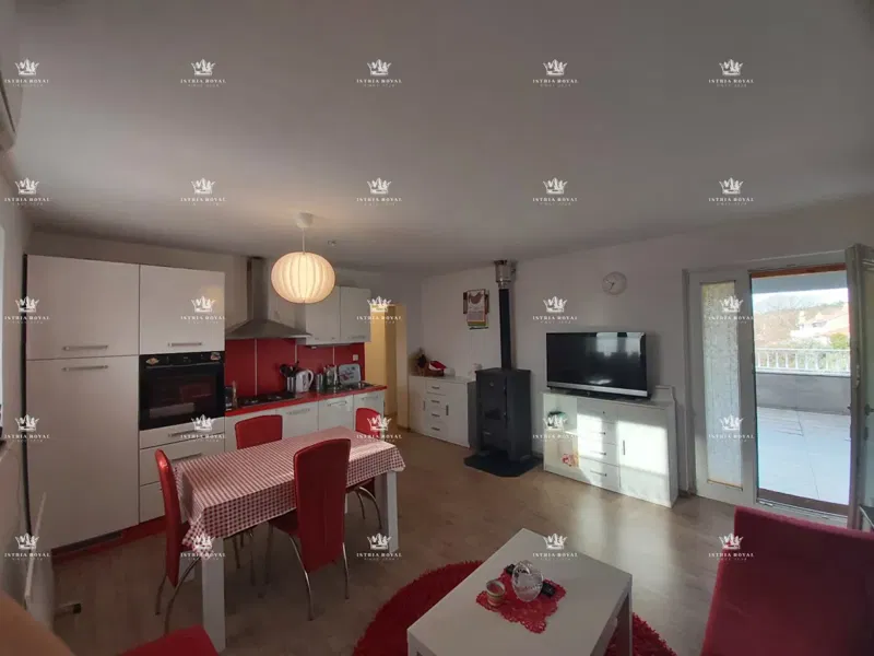 Istra, Savudrija, vendita di due appartamenti con grande terrazza, 270.000 Eur, occasione, conveniente. – 3