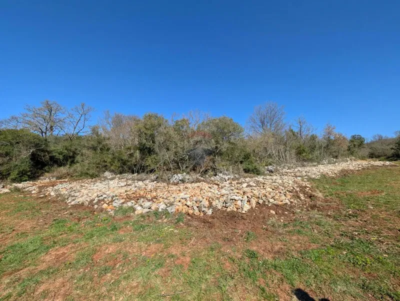 Terreno non edificabile Rovinj, 7.400m2 – 3